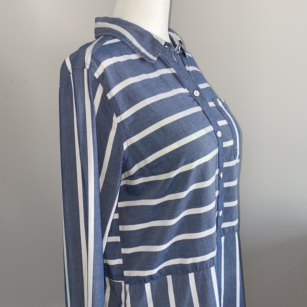 A&F Chambray Stripped Blouse - Picture 4 of 14